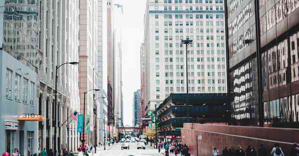 如何制作图中图_如何制作图中图照片