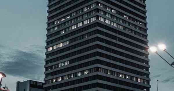 高科技眼镜的功能_高科技眼镜智能眼镜图片